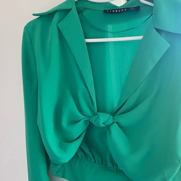 Green Lioness Top - Picture 3 of 3